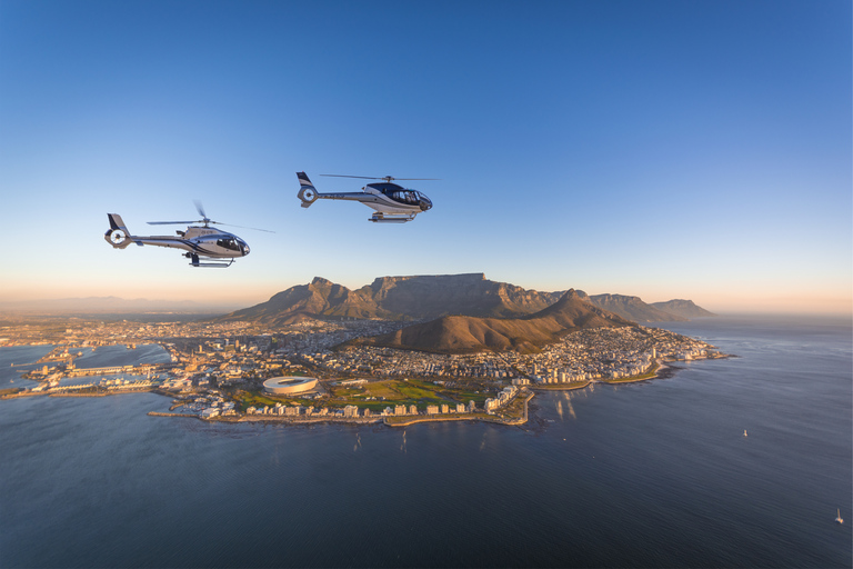 Cidade do Cabo: Voo de Helicóptero 2 Oceans com ingresso para passeio de barcoCidade do Cabo: Voo de Helicóptero e Passeio de Barco