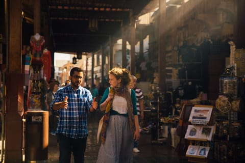 Dubai: Private Tour with Locals – Highlights & Hidden Gems
