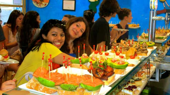 barcelona evening tapas 3hour walking tour