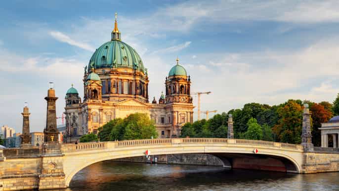 berlin sightseeing city tour of the top 20 attractions