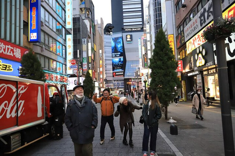 Shinjuku Izakaya and Golden gai bar hopping tour Standard Option