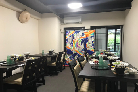 Osaka: Kyoto Scenic Day &amp; Night Busstur med Kobe Beef