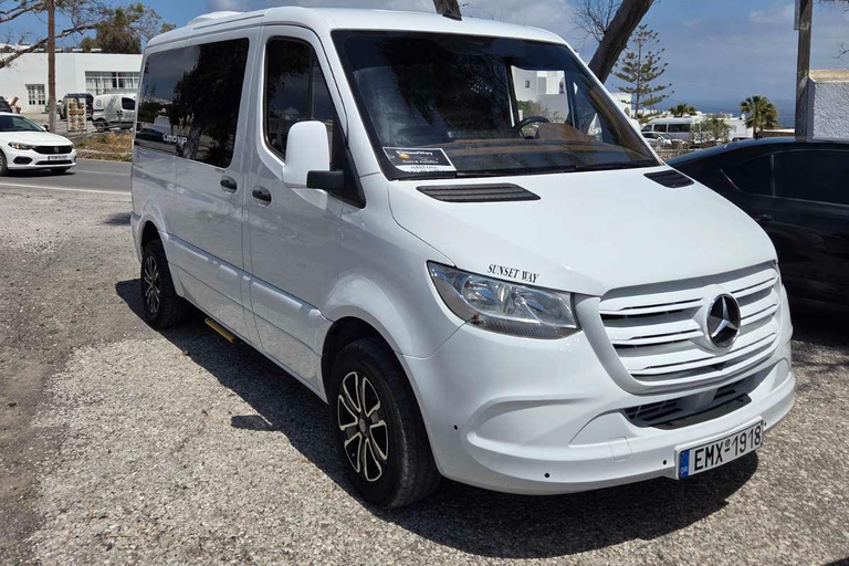 Santorini: Private Tour with Local Guide and Transportation Santorini: Guided Tour with Transportation & Local Guide 3h