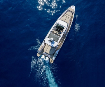 Island Hopping: Santorini to Koufonisia & Iraklia