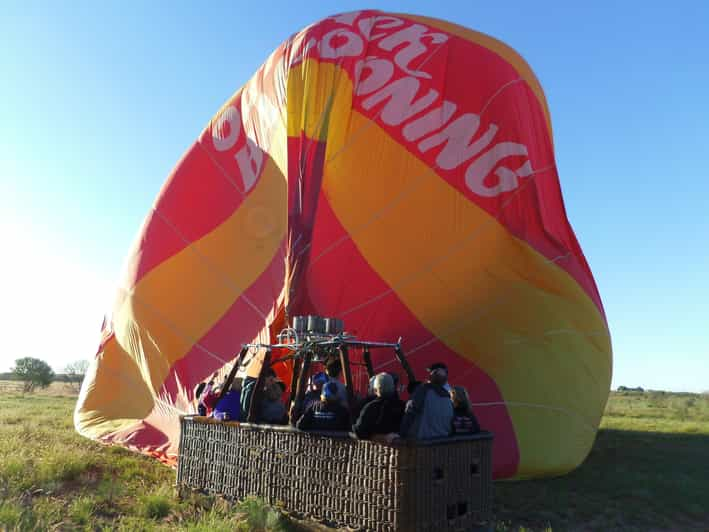 Alice Springs: Early Morning Hot Air Balloon Flight | GetYourGuide