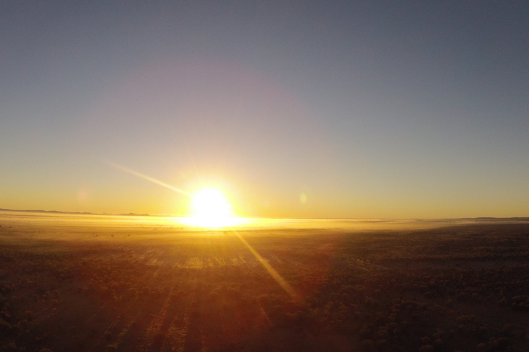 Alice Springs: Volo in mongolfiera di prima mattinaVolo in mongolfiera di 30 minuti da Alice Springs