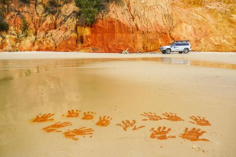 From Noosa: Rainbow Beach Drive 4WD Tour