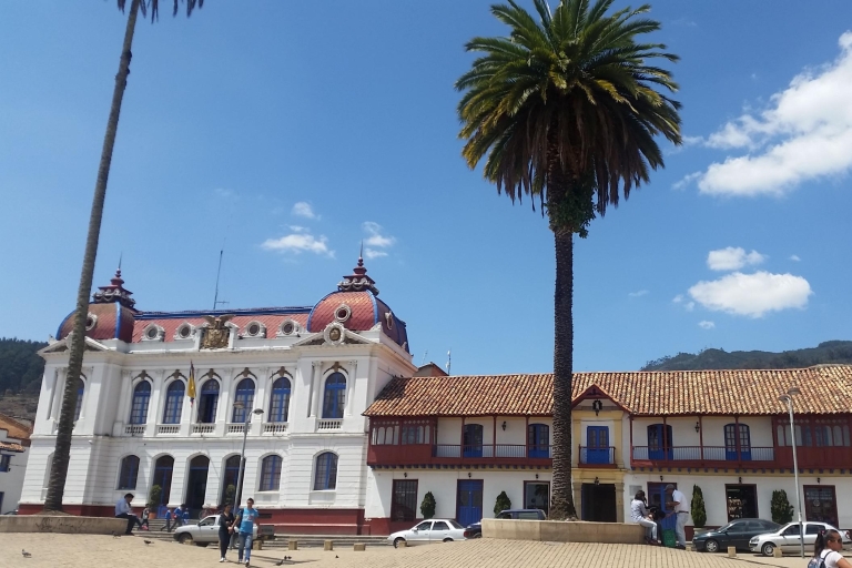 Bogotá: catedral de sal y tour a lago Guatavitá con almuerzo