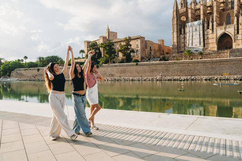 Palma: Old Town & Waterfront Private Photoshoot Ultimate: 50 photos + cinematic video reel | 90 mins