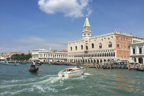 Paseo en barco por el Gran Canal + MuranoPaseo en barco por el Gran Canal y Murano