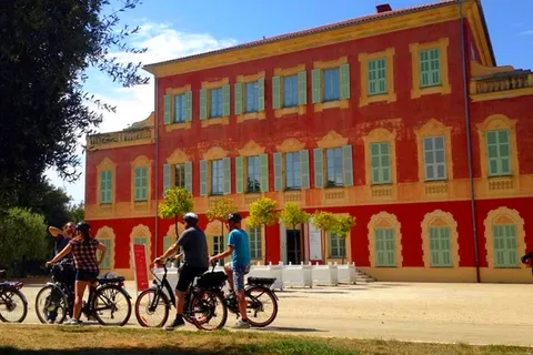 Nizza: 7-Hügel-Kloster & Wasserfall (EBike Tour Local Guide)