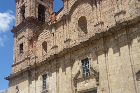 Bogota: Prywatna Zipaquirá i wycieczka po katedrze solnejSolna katedra i wycieczka po jeziorze Guatavitá z lunchem