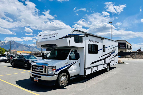 Excursão de luxo em autocaravana para perseguir a Aurora Tour em pequenos grupos e em particular