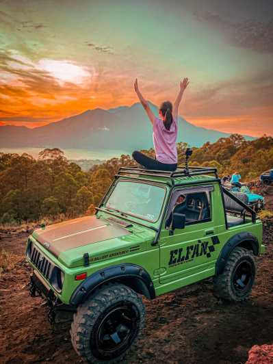 Ubud: Tour dell'alba sul Monte Batur in jeep e delle sorgenti termali naturali