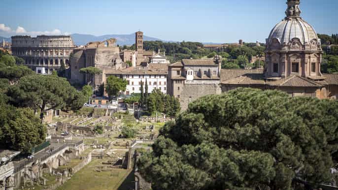transfer from fiumicino airport with a guided tour of rome
