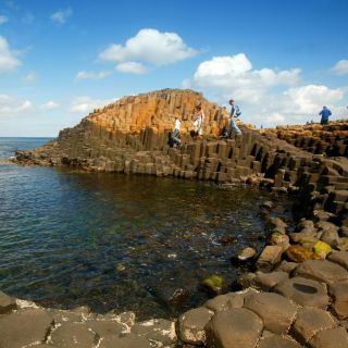 From Belfast: Full-Day Giant's Causeway Shore Excursion