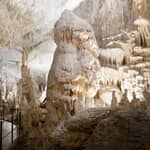 Lubiana: Biglietti e tour delle Grotte di Postumia e del Castello di Predjama