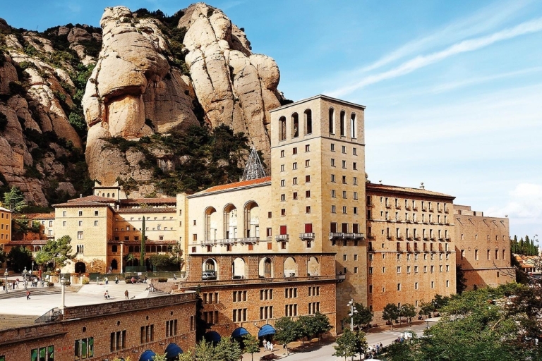 Z Barcelony: półdniowa wycieczka Montserrat i jazda konna
