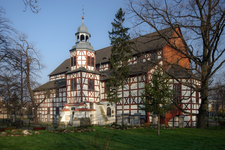 Depuis Wroclaw: visite de poteries polonaises et de l'église de la paix JaworVisite artisanale en Silésie: poterie, brasserie et église de la paix Jawor