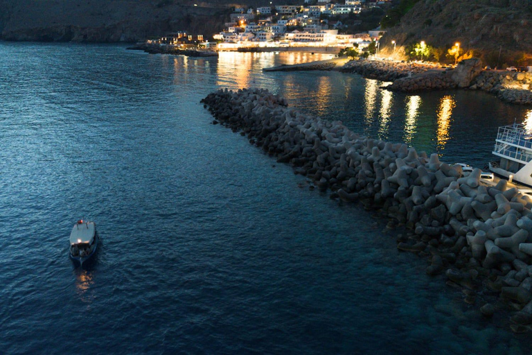 Sfakia: Barracuda fishing at sunset with a professional fisherman Sfakia: Sunset barracuda fishing with a professional fisherman