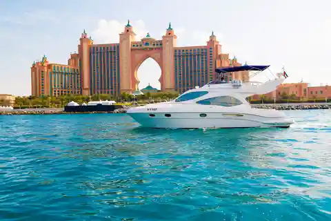 Dubaï : Croisière Atlantis et Burj Al Arab sur un yacht de luxe