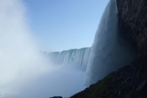 Vanuit Toronto: Niagara Falls Tour van een hele dagNiagara Falls Tour met Hornblower Cruise