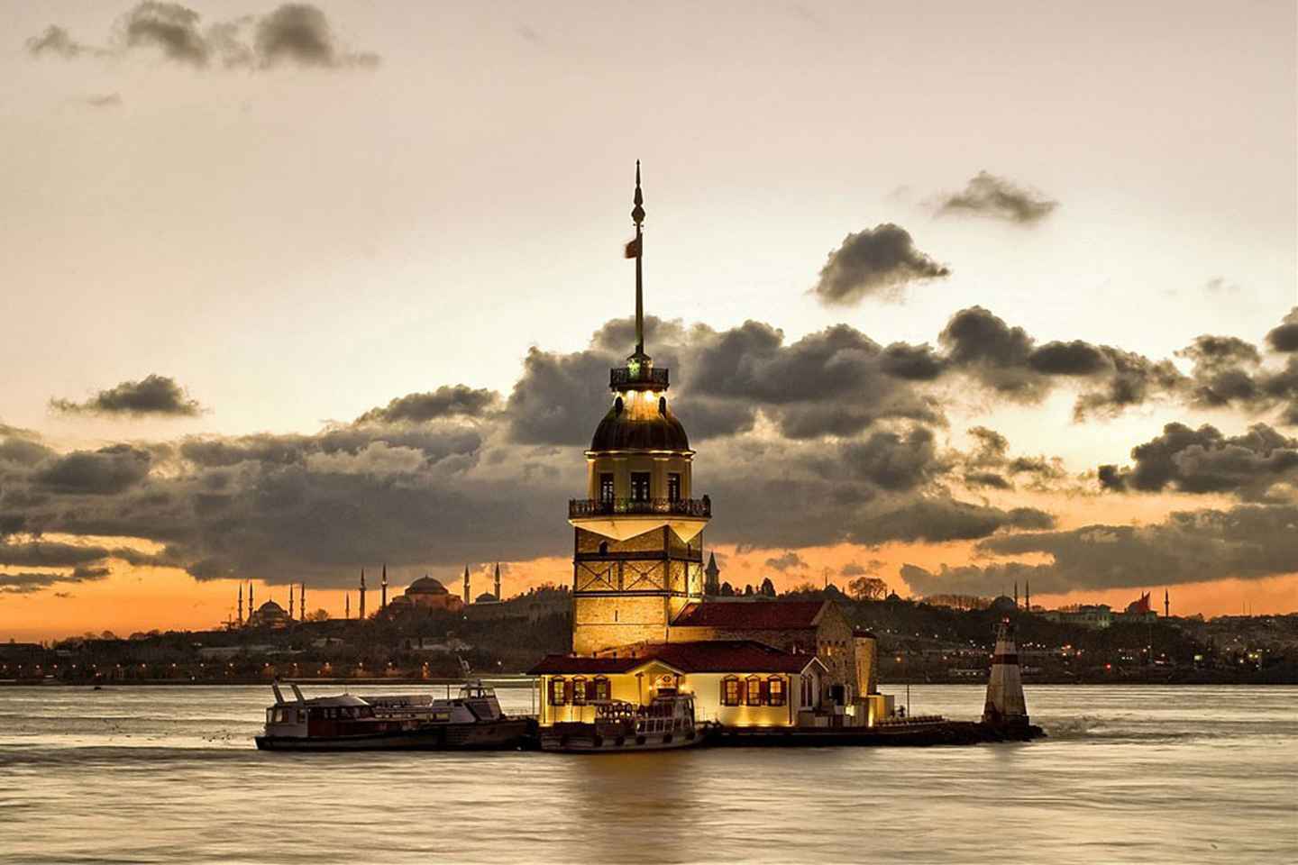 Tour por lo Mejor del Centro Histórico de Estambul y Crucero por el Bósforo