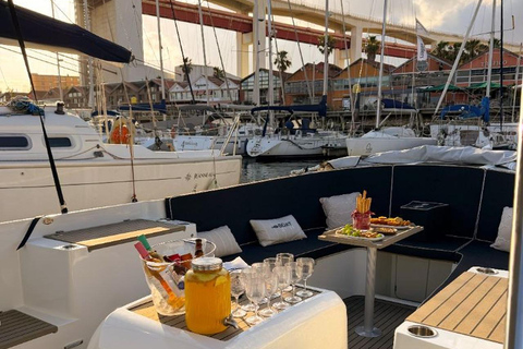 Lisbon Sunset Luxury Boat Vibes with Drinks & Pizza Lisbon Luxury Cozy Cruise with Drinks & Pizza