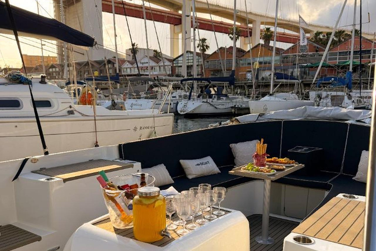 Lisbon Sunset Luxury Boat Vibes with Drinks & Pizza Lisbon Luxury Cozy Cruise with Drinks & Pizza