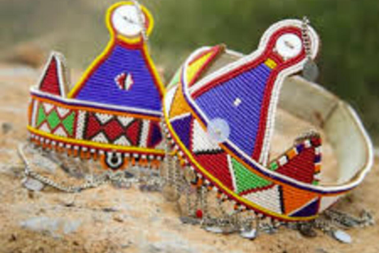Kajiado: Maasai Beading Class with Artisans