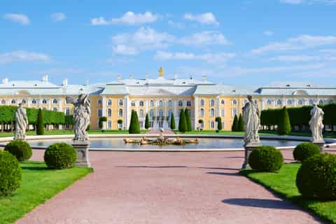 St. Petersburg: 2-Day Relaxed Group Shore Excursion