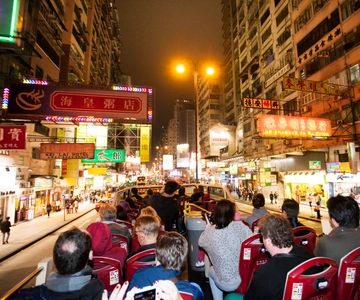 Hong Kong: Excursão noturna panorâmica de Kowloon em autocarro aberto