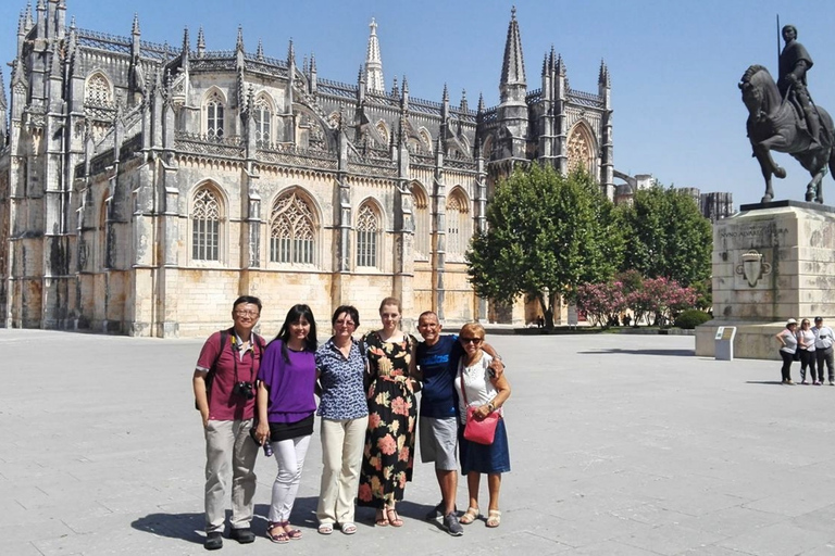 Full-Day Fatima, Batalha, Nazare en Obidos TourGroepsboekingen in het Spaans, Engels, Frans of Portugees