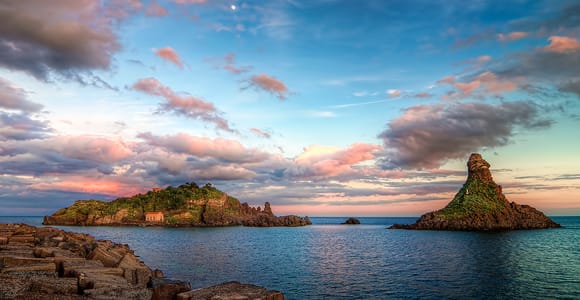 Catania: 6-Hour Downtown & the Cyclops Riviera guided tour