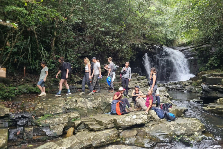Von Hue aus: Bach Ma National Park Tour mit Picknick Mittagessen