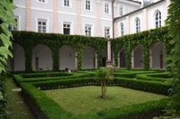Innsbruck, Private Tour with a Local Guide - Housity