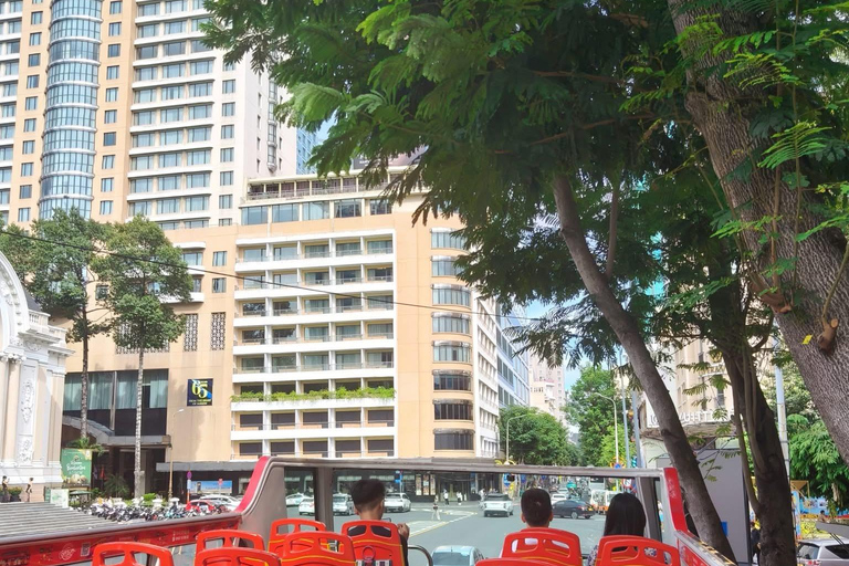 胡志明市观光巴士游（含水上木偶戏）