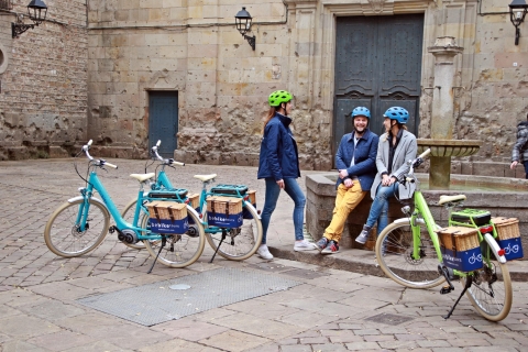 Barcelona: Sightseeing-Tour mit dem E-BikeBarcelona: 2,5-stündige E-Bike-Tour zu den wichtigsten Sehenswürdigkeiten auf Französisch