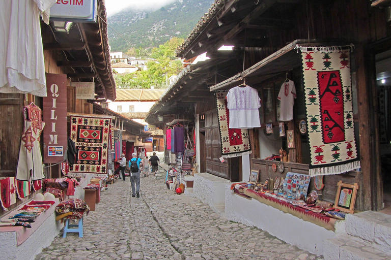 تيرانا: رحلة ليوم واحد إلى قلعة كرويا ومدرج دوريس