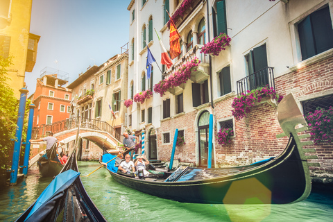 Venise : Promenade en gondole privée hors des sentiers battus30 minutes de balade en gondole privée