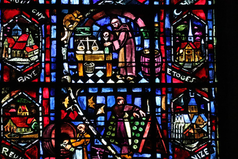 Private tour of Reims Cathedral with a certified guide