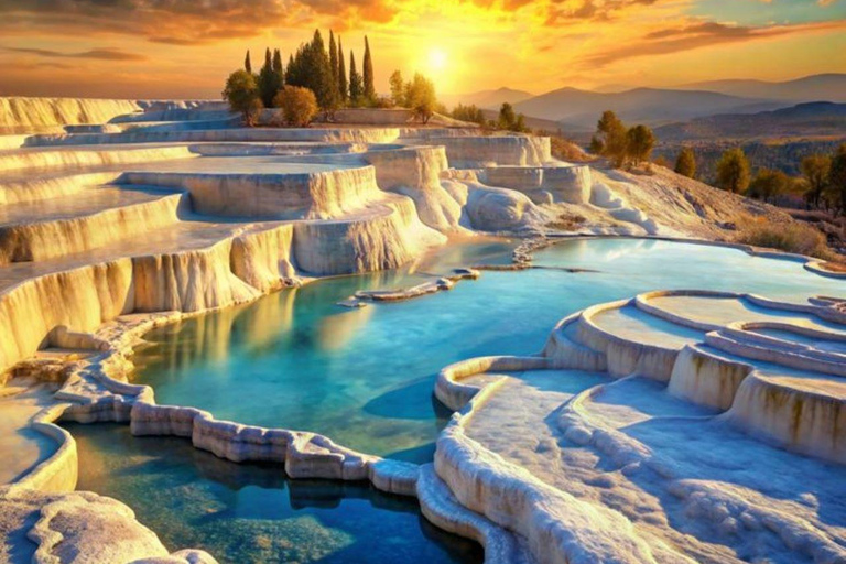 Alanya: Pamukkale dagtrip met Hierapolis &amp; Cleopatra&#039;s zwembadTour zonder entreegelden