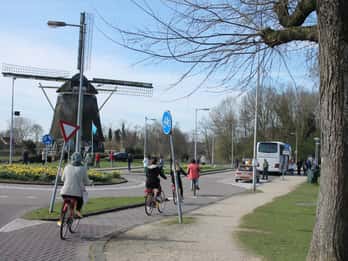 Amsterdam: 3-stündige E-Bike-Tour mit Windmühlen & Käse Amsterdam: 3-stündige E-Bike-Tour mit Windmühlen & Käse