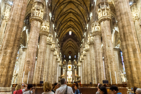 Milan Duomo Combo: Skip-the-Line Guided Tour & Rooftop Lift Spanish Speaking Option