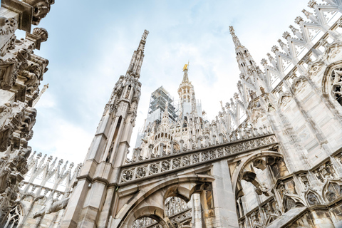 Milan Duomo Combo: Skip-the-Line Guided Tour & Rooftop Lift Spanish Speaking Option