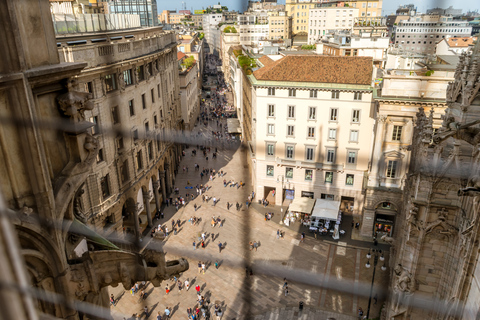 Milan Duomo Combo: Skip-the-Line Guided Tour & Rooftop Lift Spanish Speaking Option