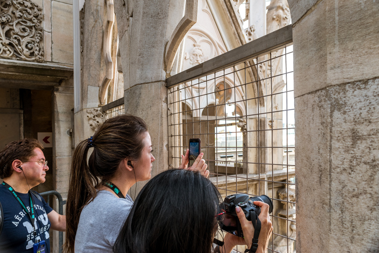 Milan Duomo Combo: Skip-the-Line Guided Tour & Rooftop Lift Spanish Speaking Option