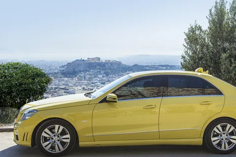 Athene luchthaven naar/van Piraeus haven 1-Weg Taxi transfer