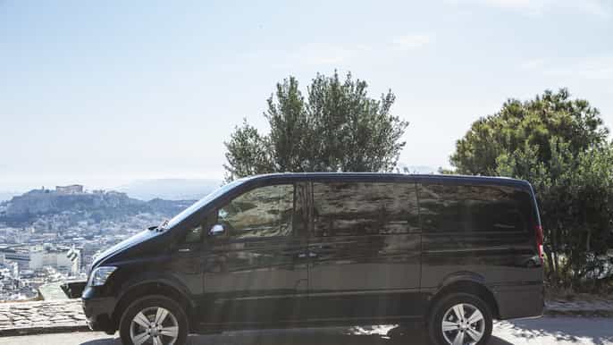 transferência de minivan entre aeroporto de atenas e porto do pireu