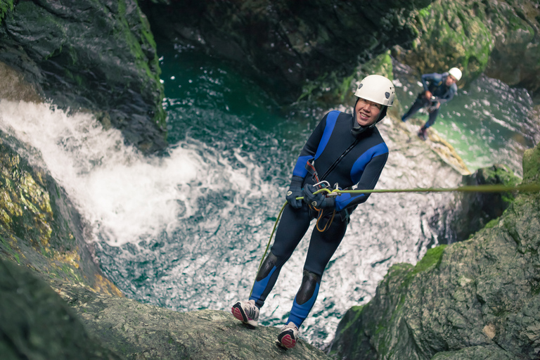 Bled: verbazingwekkende canyoning-avontuurlijke tour van een halve dag